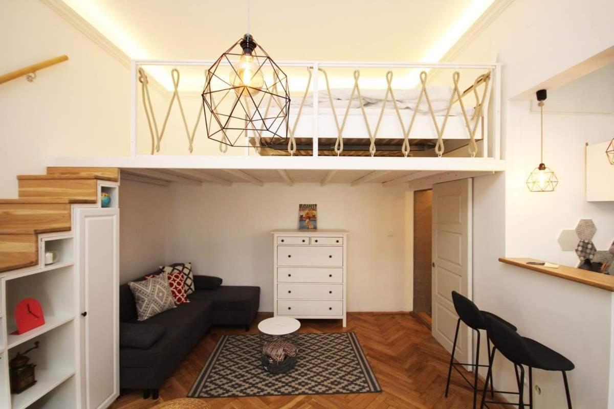 Lovely Downtown Home In Βουδαπέστη Εξωτερικό φωτογραφία