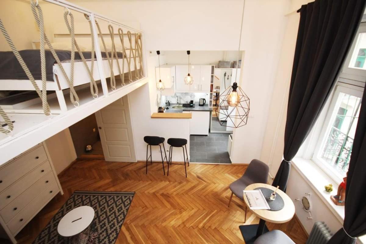 Lovely Downtown Home In Βουδαπέστη Εξωτερικό φωτογραφία